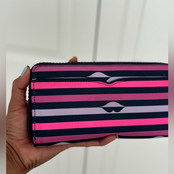 Jae Nylon Lip Print Large Continental Wallet - Picture 7 of 8